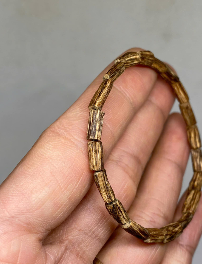 Vòng Tay Trầm Hương Đốt Trúc 2